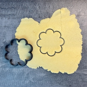 Flower Cookie Cutter - Flower Cookie Cutter, Flower Biscuit Cutter, Made in France