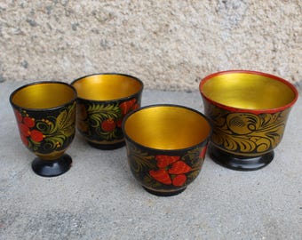 Russian Khokhloma. Vintage Set of Cups. Hand painted. Kitchen Decor. Set with folklore motif.