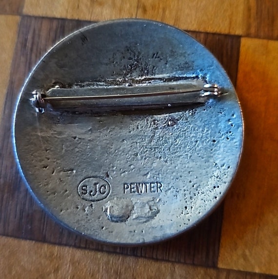 Grande Broche Vintage Celtique St. Justin En étain - Bouclier De Bataille