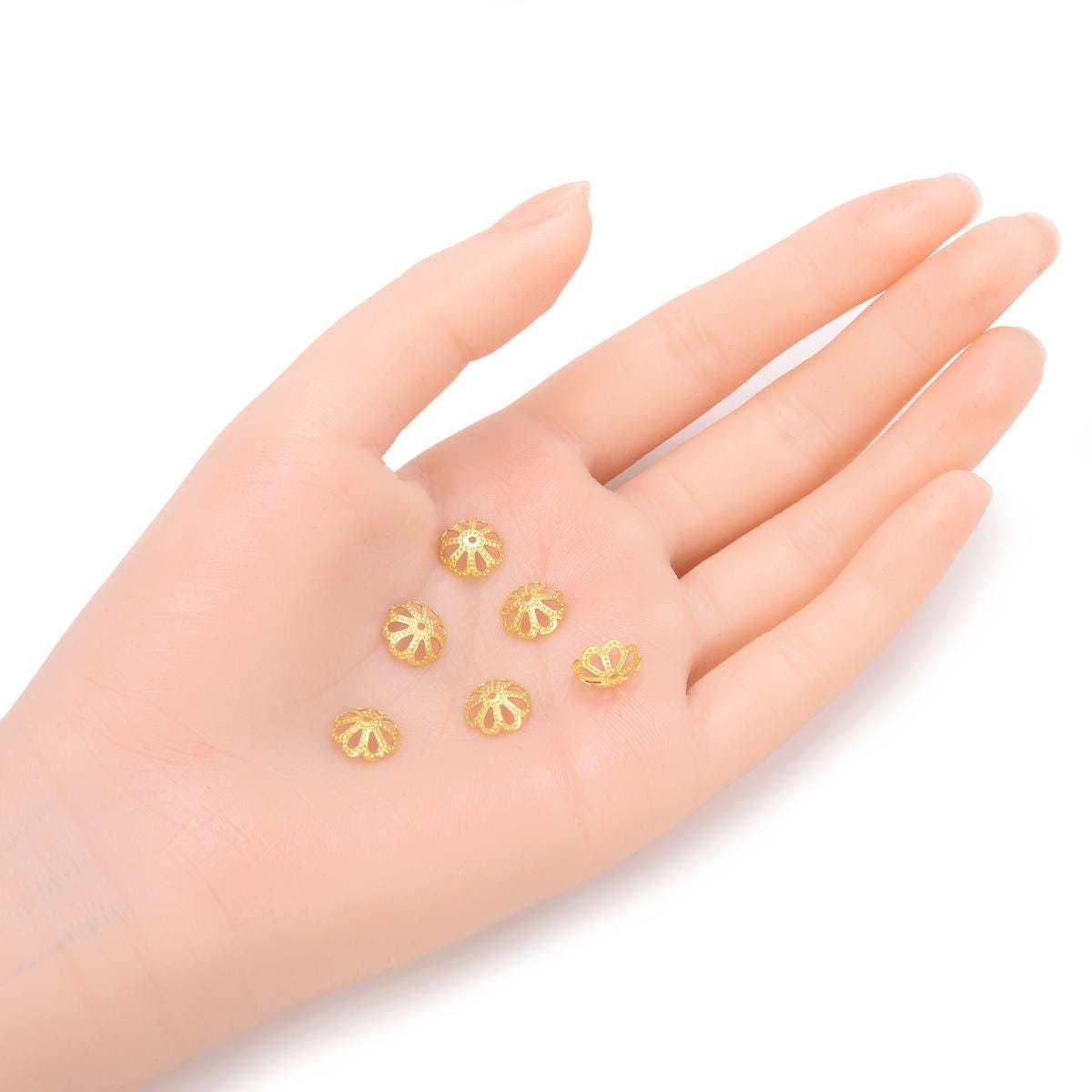 Scegli 200 pezzi di graziosi tappi per perline a forma di fiore in filigrana in ottone grezzo da 6 mm, 8 mm e 10 mm, terminali non placcati/non rivestiti, fai da te