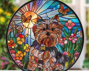 Yorkie hond glas-in-lood zonnevanger rond raam hangend bloemen vlinderdecor