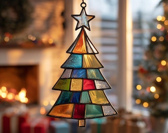 ステンドグラスのクリスマスツリーサンキャッチャー - 手作りの