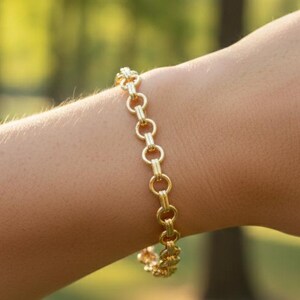 Dainty Gold Bracelet, Interlocking Circle Link Pattern Bracelet, Simple Link Bracelet, Everyday Jewelry, Layering Bracelet, Elegant Bracelet