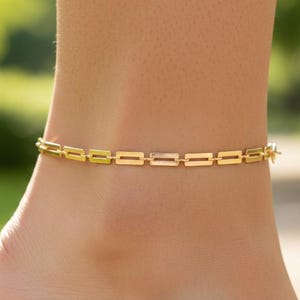 Gold Paperclip Anklet for Women, Rectangular Link Chain Anklet, Minimal Gold Ankle Bracelet, Modern Dainty Anklet, Summer Beach Jewelry