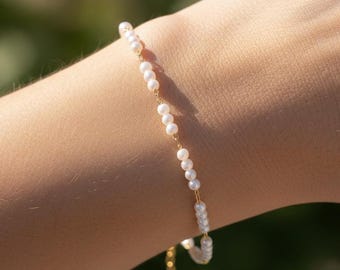 Dainty Pearl Bracelet, Gold Chain Pearl Bracelet, Thin Bracelet Jewelry Freshwater Pearl Bracelet Bridal Jewelry Gift Elegant Pearl Bracelet