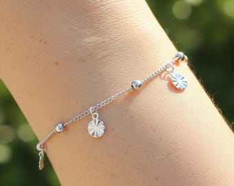 Dainty Silver Bracelet, Disc Charm Bracelet for Women, Minimalist Coin Bracelet, Delicate Chain Bracelet, Stacking Bracelet, Beaded Bracelet