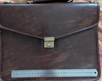 Classic Briefcase, Vintage Brown Leather Handbag for Document and Laptop