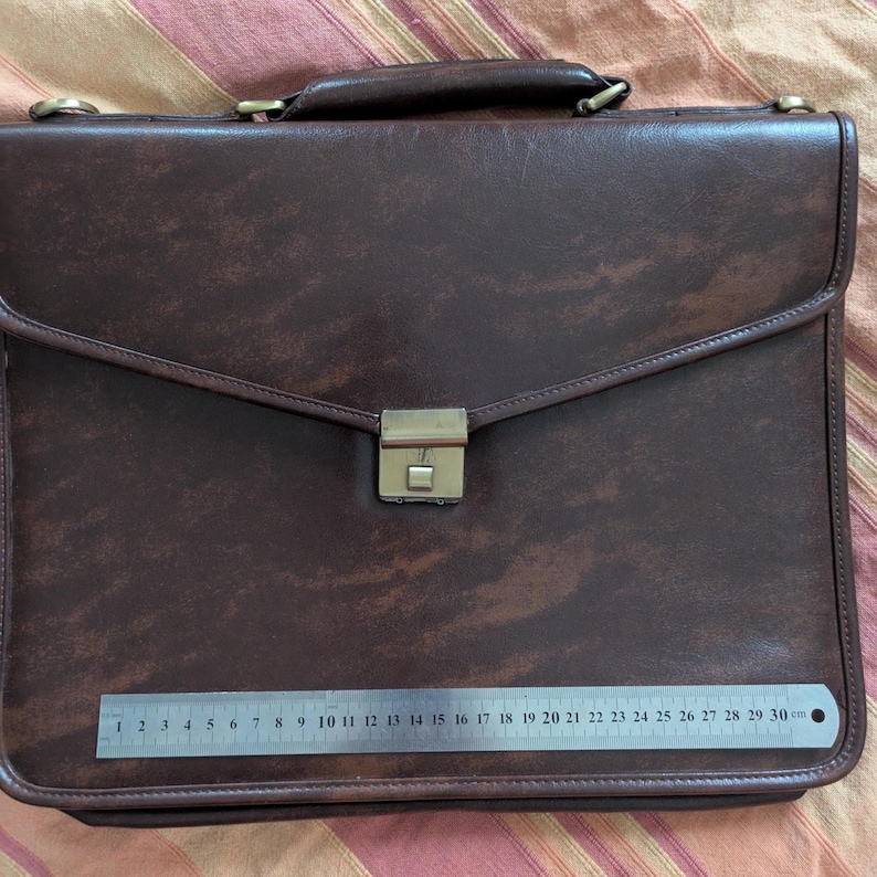 Classic Briefcase, Vintage Brown Leather Handbag for Document and Laptop