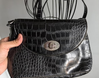 Black Shoulder Bag, Vintage Small 25 cm x 17 cm