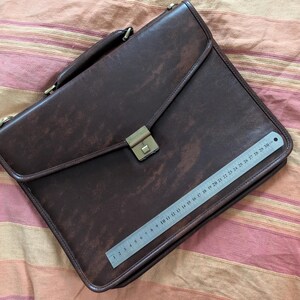 Classic Briefcase, Vintage Brown Leather Handbag for Document and Laptop