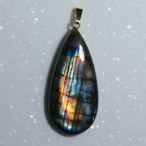 Labradorit-Anhänger vergoldet | Cabochon mit Schlaufe aus vergoldetem 925 Silber