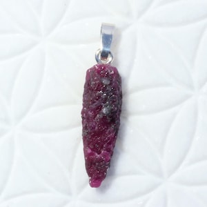 Rubin-Anhänger mit Schlaufe aus 925 Silber - Kristall