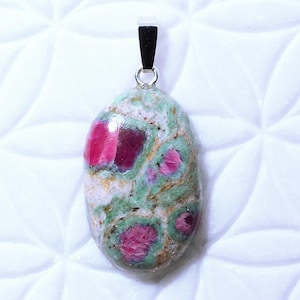 Rubin-Fuchsit-Anhänger | Cabochon mit Schlaufe aus 925 Silber