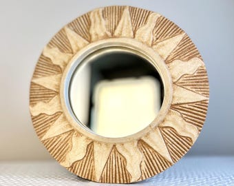 Lustro w stylu vintage Sunburst | Lustro ścienne Boho Celestial | Ceramika kremowa