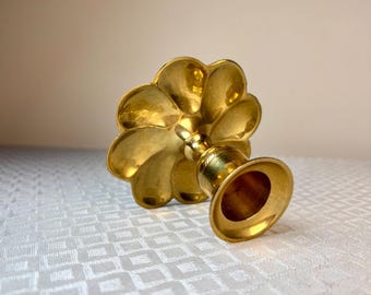 Vintage Brass Candlestick Holder Gold Scalloped Petal