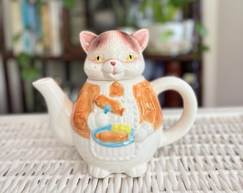 Vintage Cat Teapot – 80s Ceramic Kitsch Cat Lover Gift, Whimsical Kitchen Decor, Funny Animal Teapot, Retro Collector Gift Idea Housewarming