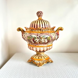 Capodimonte Style Cherub Porcelain Bowl: Antique Celestial Decor