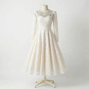Vintage Cachet by Bari Protas Ivory Lace Dress XS with Circle Skirt - Perfectly Romantic for a Wedding!