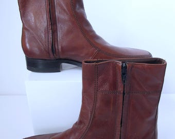 Vintage Florsheim Zip Up Boots Brown Leather Faux Fur Lined Mens Size 7 D Vintage Florsheim Leather Ankle Boots, Cognac Brown Zip-up  main image 3
