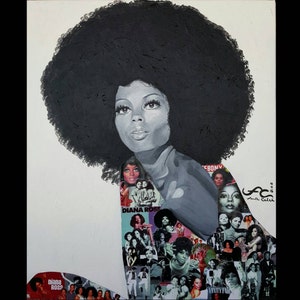 Peut inclure: Peinture en noir et blanc d'une femme avec une grande afro. Le corps de la femme est compos&eacute; de couvertures de magazines mettant en vedette la m&ecirc;me femme. La peinture est sur fond blanc.