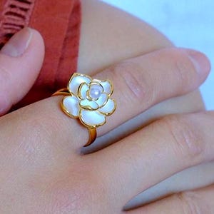 White Tea Flower Ring: Handmade Gold Pearl Adjustable Ring