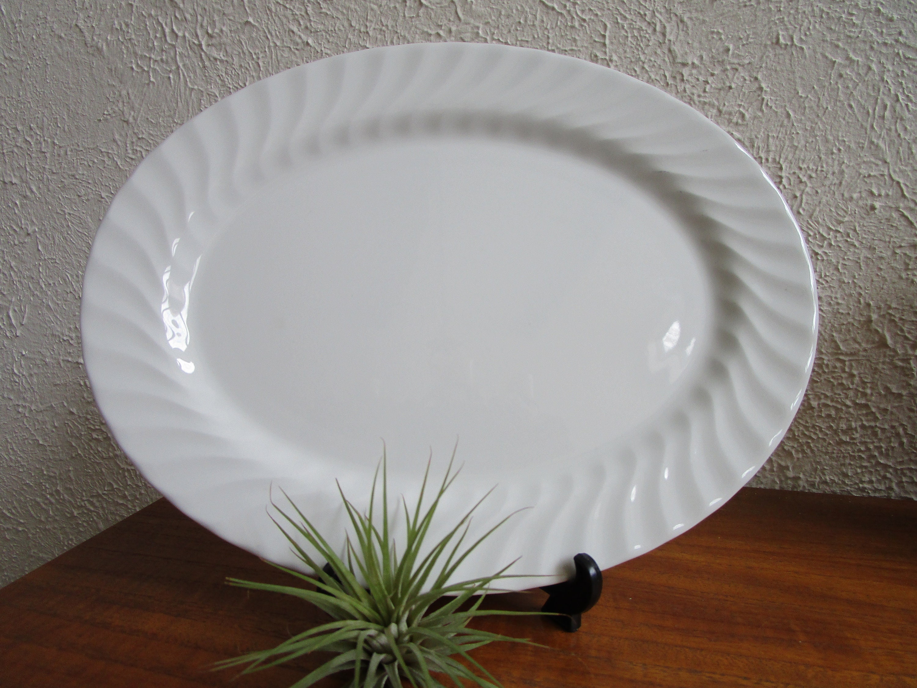 Johnson Brothers Platter Regency pattern 12 Oval Serving Plate