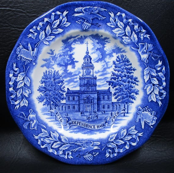Avon Wedgwood England "INDEPENDENCE HALL" 7 3/4" Bicentennial Plate