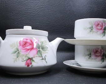 Bareuther Waldsassen Germany Tea for 2, Pink Roses German Porcelain 16 Oz. Teapot