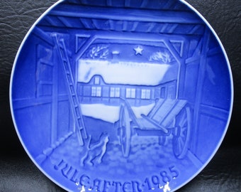 1985 Vintage B&G Plate Bing and Grondahl, JULE AFTER 1985, "Christmas - 1985", Christmas Eve At The Farmhouse