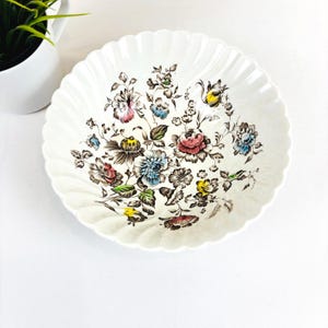 Johnson Bros Staffordshire 8&quot; Bouquet Serving Bowl | Vintage Floral Scalloped Dish | English Ironstone Tableware | Cottagecore Decor