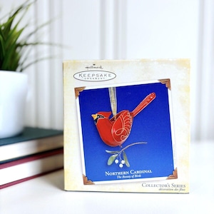 Hallmark Keepsake Ornament The Beauty of Birds #1 Northern Cardinal New 2005