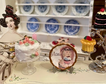 Miniature ceramic plate, dollhouse miniature, miniature plate, minis, 1:12 scale