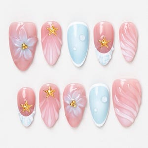Ocean Floral Press-On Nails: 3D Gold Starfish, Shell Accents, Almond Shape