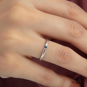 Familie Birthstone Ring One Stone - 10K-18K Gold, anpassbar mit Namen, sinnvolles und elegantes Geschenk für Sie