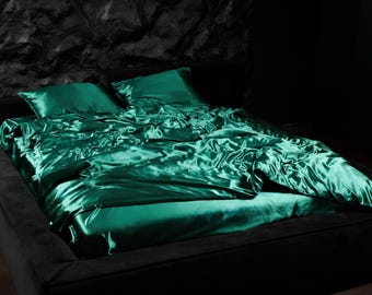 Emerald Silk Bedding Set, Mulberry Silk Sheets, Luxury Bed Linen, Green Satin Bedding, Queen King Bed Set, Organic Silk Bedding