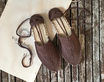 Handgefertigte Häkel Espadrilles: Bio Boho Schnür-Sommerschuhe