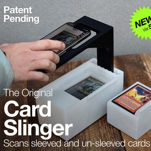 CardSlinger - V5 - Kartenscanner für MTG, Pokemon & TKG Karten - Für die ManaBox App - Karten schnell scannen. Passt für Ärmel + Ärmel ohne Ärmel