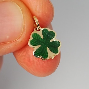 14k Gold vierblättriges Kleeblatt, 14k Klee Anhänger, 14k Schmuck, Anhänger, Glücksklee Charm, viel Glück, 14k Goldschmuck, 14k Schmuck