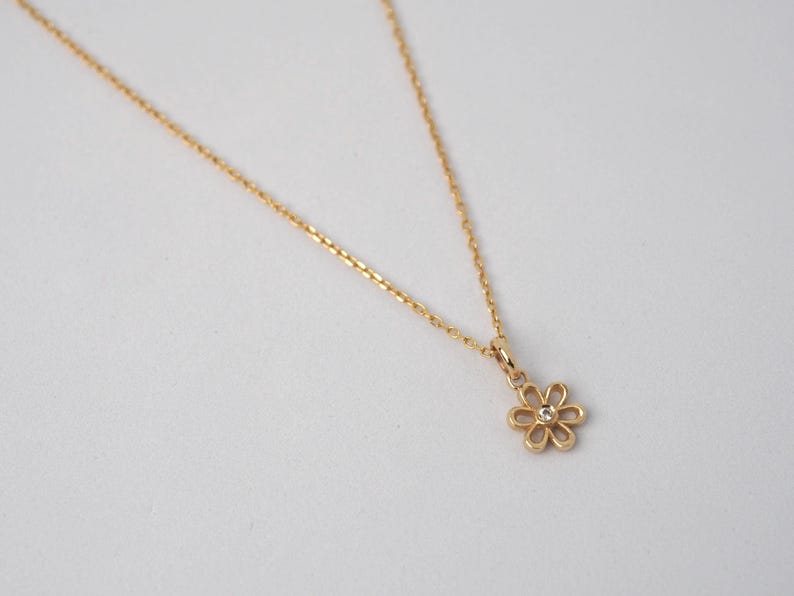 14k Solid Gold Daisy Necklace, Gold Flower Necklace, Daisy Charm, Dainty Everyday, Birthday Gift, 14k Necklace,14k Gold Jewelry, 14k Jewelry image 7