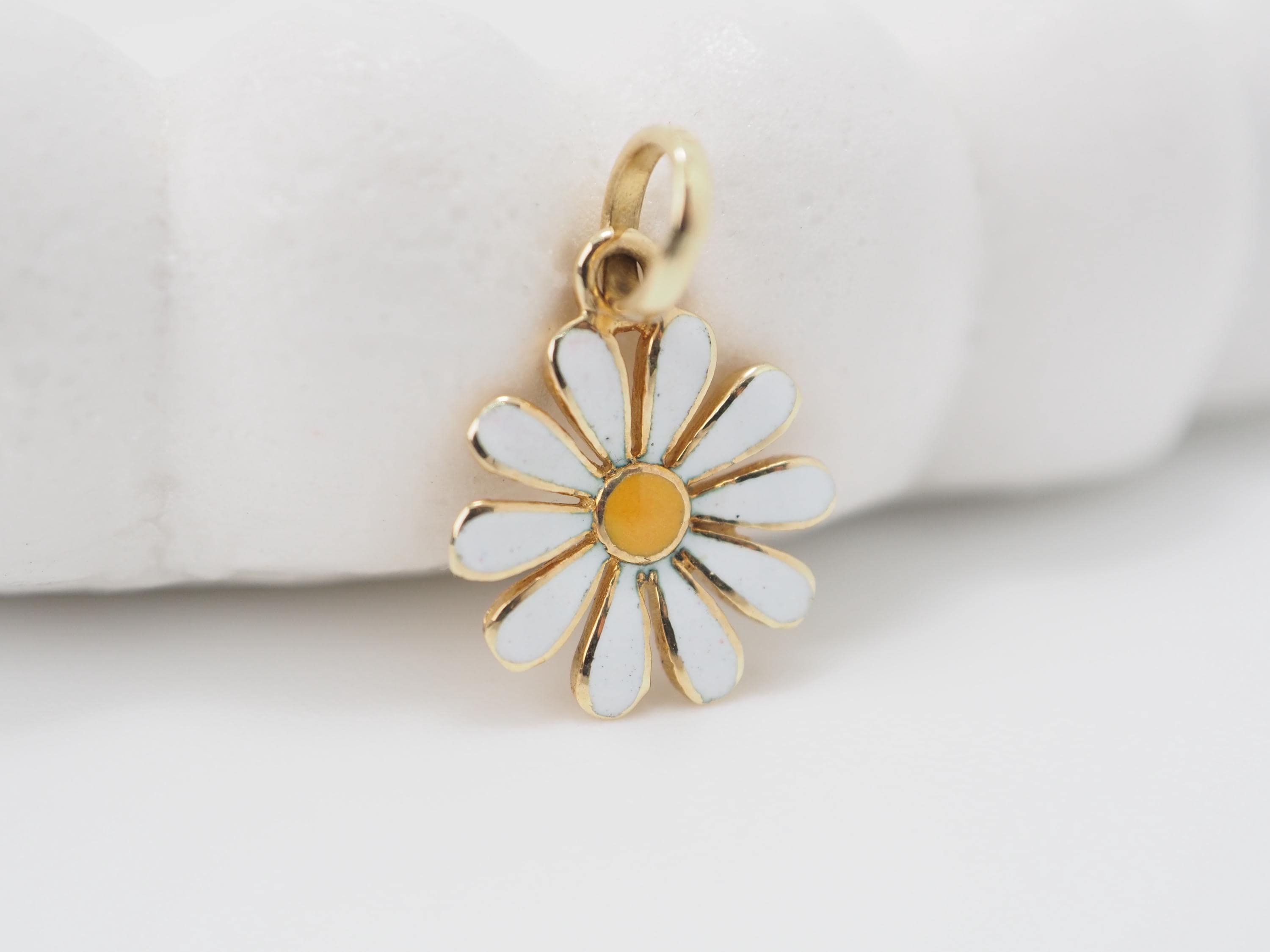 14k Daisy Charm - Etsy