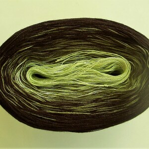 PERIDOT  -- mega -- Color Changing Cotton yarn  865 yards/180 gr  Fingering Weight