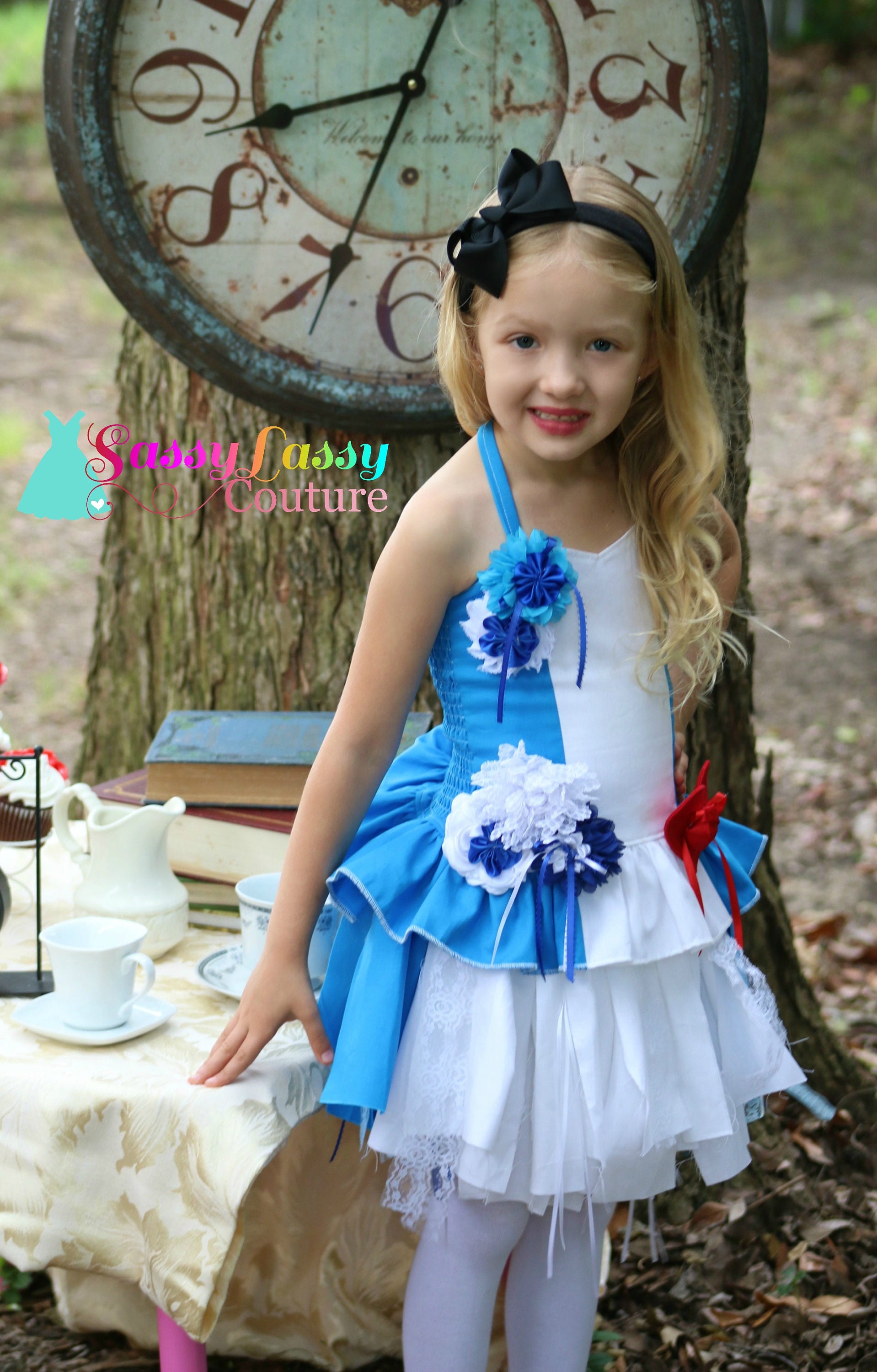 Alice in wonderland store flower girl dresses