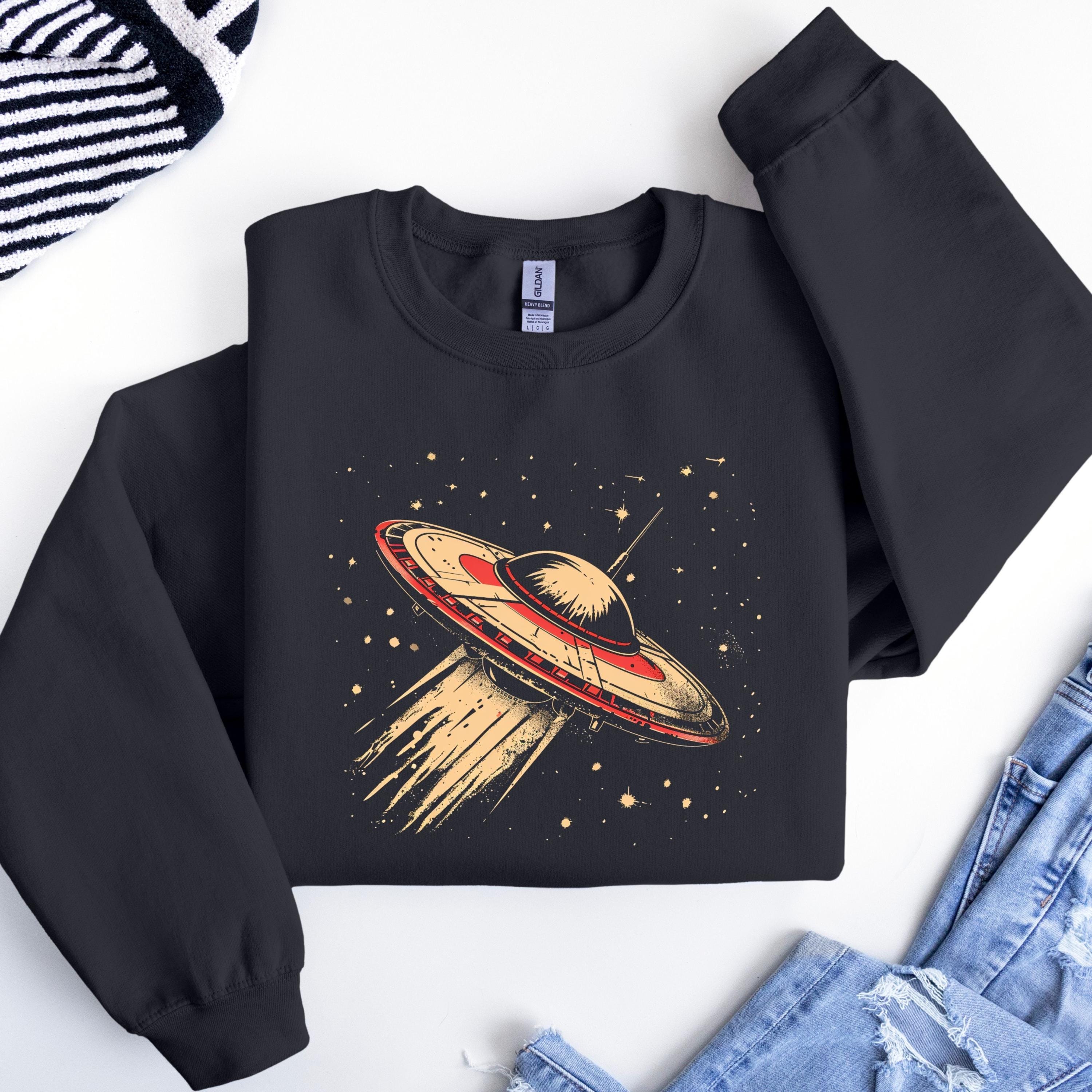 レトロな宇宙人誘拐Tシャツ、トリッピーな宇宙UFOスウェット、宇宙 