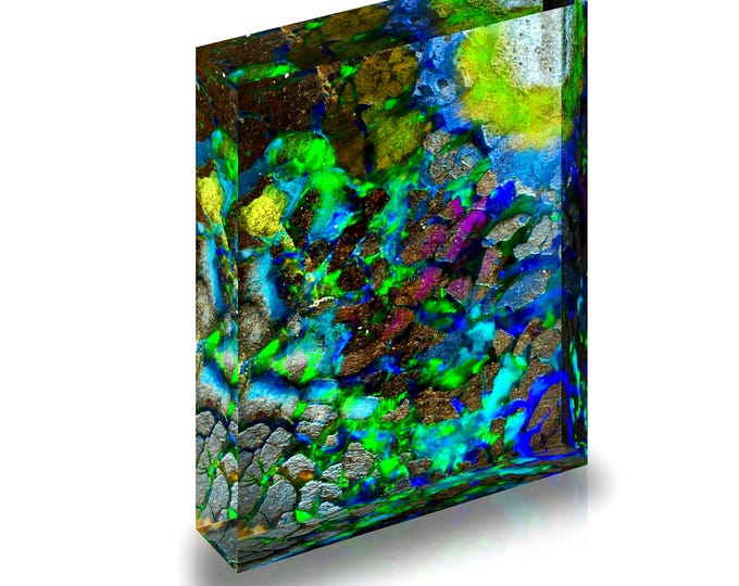 Print of Koroit Opal for display in acrylic block.