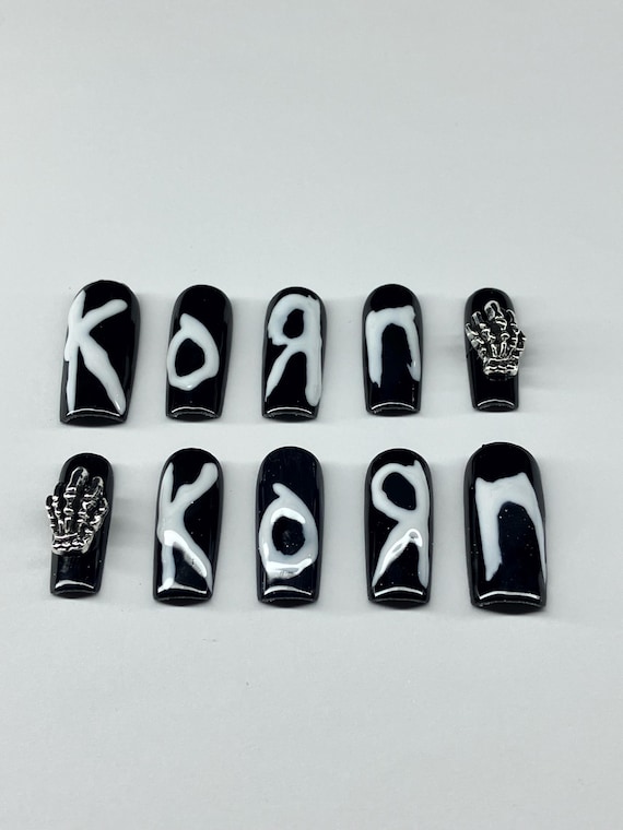 Monochrome KORN inspired press on nails with application pack