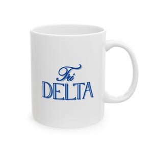 Caneca de cerâmica Tri Delta, xícara de café fofa e aconchegante para irmandade, caneca de chá com letras gregas, presente de irmandade, utensílios domésticos para irmandade, pequena grande revelação