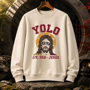 T-shirt humoristique « Jésus YOLO JK BRB », T-shirt chrétien drôle, T-shirt avec un mème Jésus cool, Cadeau graphique sur le thème de la foi, T-shirt « Jésus YOLO »