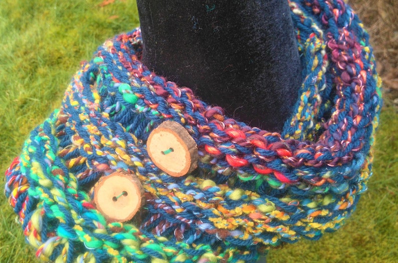 Wood Button Drop Stitch Cowl