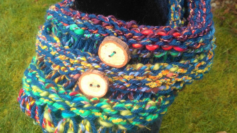 Wood Button Drop Stitch Cowl