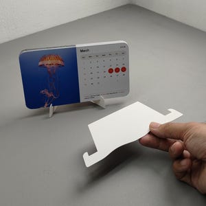 Stand oder Papierstaffelei Vorlage (Kommerzielle Nutzungslizenz)